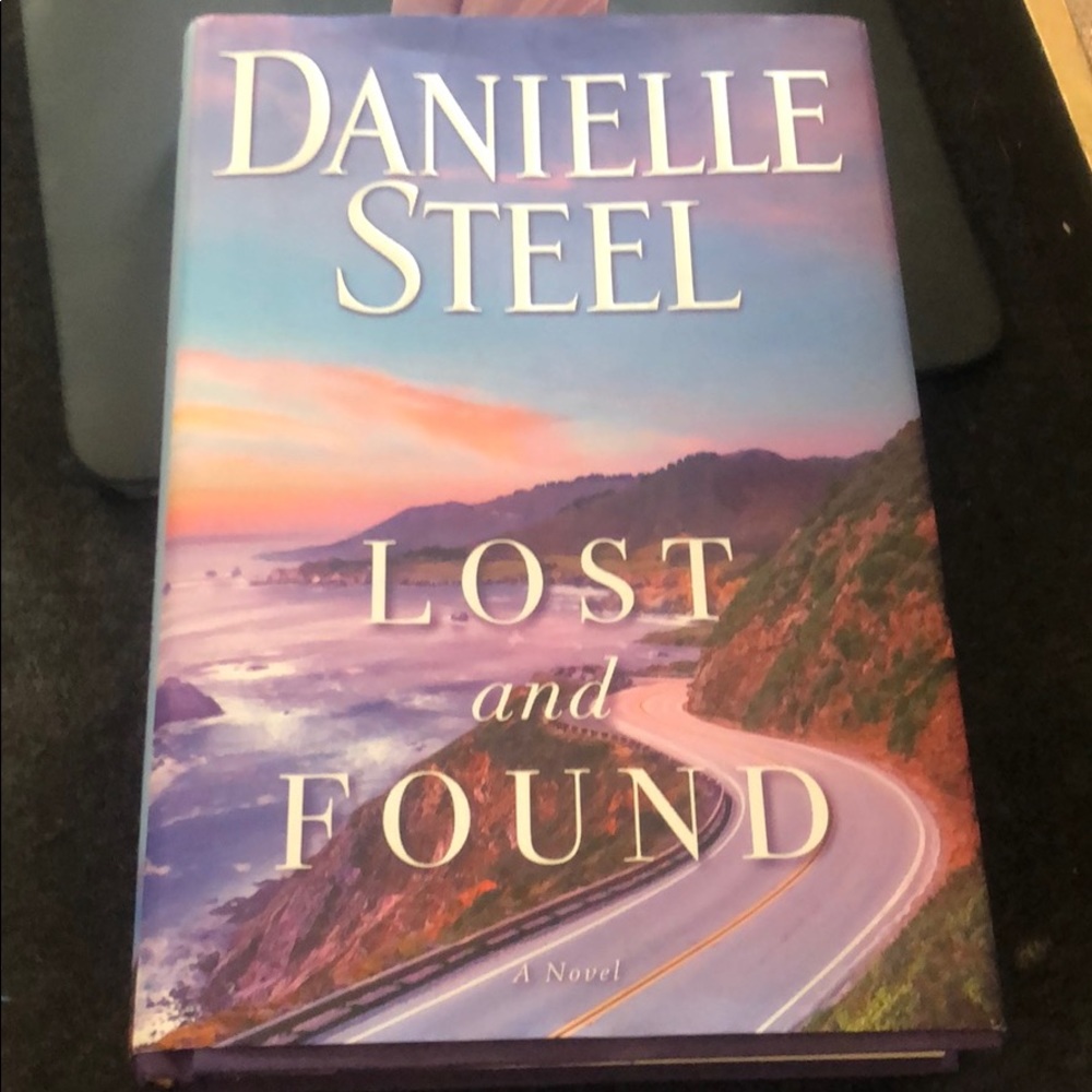 Book Danielle Steel